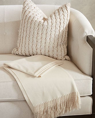 Pillows & Throws